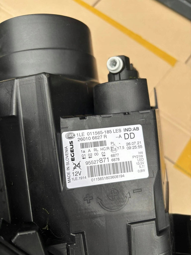 Frontscheinwerfer Renault Trafic III 260106627R Rechts Scheinwerfer Headlight SCH2546927352jb