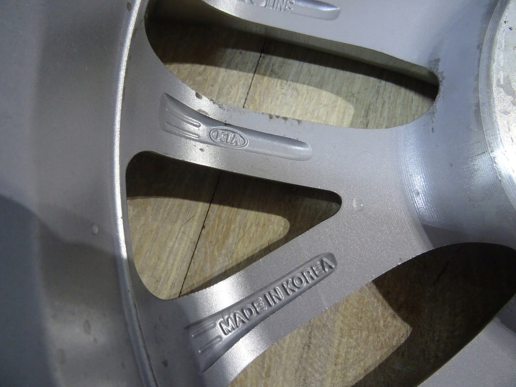 1x Alufelge 16 Zoll 6.0" 4x100 49ET Glanz Silber 52910-H8200 Kia Picanto