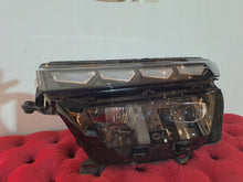 Laden Sie das Bild in den Galerie-Viewer, Frontscheinwerfer Skoda Kamiq 658941015 LED Links Scheinwerfer Headlight SCH7870830473ja