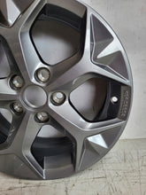 Laden Sie das Bild in den Galerie-Viewer, 1x Alufelge 15 Zoll 5.0&quot; 5x100 40ET Glanz Silber 6F0071495H Seat Rim Wheel