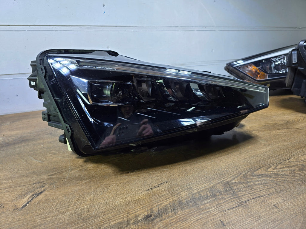 Frontscheinwerfer Skoda Scala 657941016A Rechts Scheinwerfer Headlight SCH7268464230hf