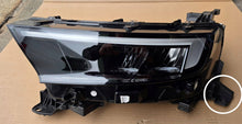Laden Sie das Bild in den Galerie-Viewer, Frontscheinwerfer Opel Mokka 9847939680 Links Scheinwerfer Headlight SCH5556196426gx