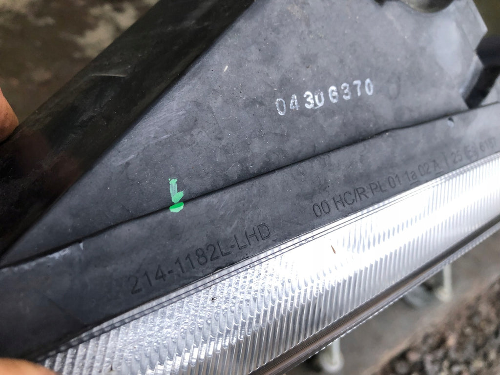 Frontscheinwerfer Mitsubishi Colt 2141182L Links Scheinwerfer Headlight