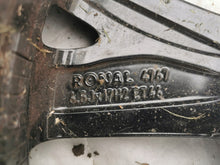 Laden Sie das Bild in den Galerie-Viewer, 1x Alufelge 17 Zoll 6.5&quot; 5x112 46ET Glanz 5E3601025 Skoda Octavia Rim Wheel