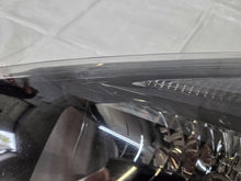 Laden Sie das Bild in den Galerie-Viewer, Frontscheinwerfer Opel Vivaro B 260602711R Links Scheinwerfer Headlight SCH2027536424qb