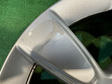 Laden Sie das Bild in den Galerie-Viewer, 1x Alufelge 17 Zoll 7.5" 5x112 52ET 6868276 Mini Countryman F60 Rim Wheel FEL6196246468dd