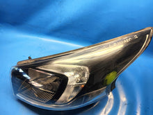 Laden Sie das Bild in den Galerie-Viewer, Frontscheinwerfer Opel Vivaro B Trafic III 260607359R Links Headlight SCH7695356163pf