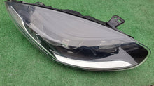 Laden Sie das Bild in den Galerie-Viewer, Frontscheinwerfer Renault Megane III 260106128R Rechts Scheinwerfer Headlight SCH9077481728mw