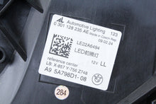 Laden Sie das Bild in den Galerie-Viewer, Frontscheinwerfer BMW 5A798D1-08 Links Scheinwerfer Headlight SCH3712872297xd