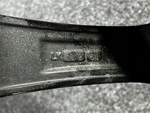 Laden Sie das Bild in den Galerie-Viewer, 1x Alufelge 18 Zoll KBA53697 VW Golf VII I Rim Wheel FEL6632116916qs