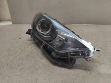 Laden Sie das Bild in den Galerie-Viewer, Frontscheinwerfer Toyota IV Yaris Rechts Scheinwerfer Headlight SCH8112650003lh