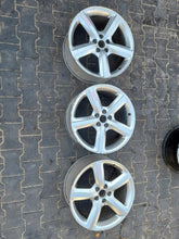 Load image into Gallery viewer, 1x Alufelge 19 Zoll 8.0&quot; 5x112 39ET Silber 8V0601025AS Audi Q5 Rim Wheel