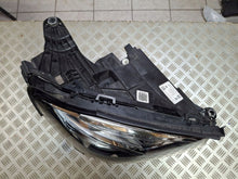 Laden Sie das Bild in den Galerie-Viewer, Frontscheinwerfer Mercedes-Benz W213 A2139069608 LED Rechts Headlight SCH5107675363yo