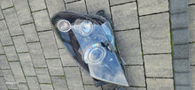 Laden Sie das Bild in den Galerie-Viewer, Frontscheinwerfer Opel Astra H Xenon Ein Satz Scheinwerfer Headlight SCH1043255612bl