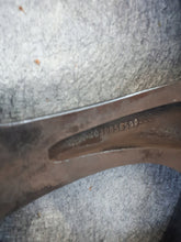 Laden Sie das Bild in den Galerie-Viewer, 1x Alufelge 15 Zoll 5.0&quot; 4x100 32ET 403005659R A4534011301 Renault Twingo Iii