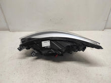 Laden Sie das Bild in den Galerie-Viewer, Frontscheinwerfer Renault Captur 260107244R Full LED Rechts Headlight