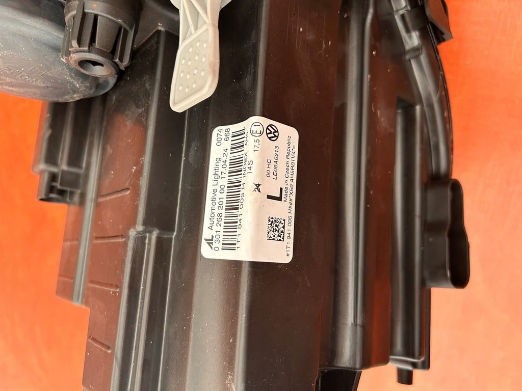 Frontscheinwerfer VW Touran 1T1941005H LED Links Scheinwerfer Headlight SCH6823560046le