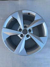 Laden Sie das Bild in den Galerie-Viewer, 1x Alufelge 18 Zoll 8.0" 5x112 8Y0601025J Audi A3 Rim Wheel FEL4012621271np