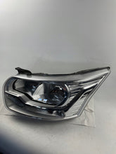 Laden Sie das Bild in den Galerie-Viewer, Frontscheinwerfer Ford Transit BK31-13D153-BG Links Scheinwerfer Headlight SCH3927390468sh