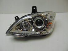 Laden Sie das Bild in den Galerie-Viewer, Frontscheinwerfer Mercedes-Benz Vito W639 A6398202861 Xenon Links Headlight