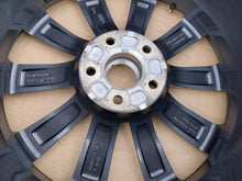 Load image into Gallery viewer, 1x Alufelge 18 Zoll 8.0" 5x112 40ET Glanz Silber 8W0601025FJ Audi A4 Rim Wheel FEL2320467022ye