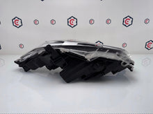 Load image into Gallery viewer, Frontscheinwerfer Toyota Yaris LED Rechts Scheinwerfer Headlight