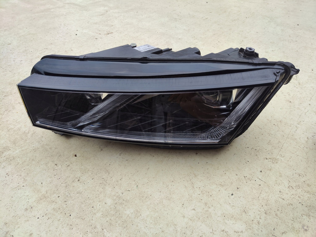 Frontscheinwerfer Skoda Octavia IV 5E4941015B LED Ein Stück (Rechts oder Links) SCH6530879294eh