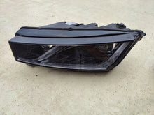 Laden Sie das Bild in den Galerie-Viewer, Frontscheinwerfer Skoda Octavia IV 5E4941015B LED Ein Stück (Rechts oder Links) SCH6530879294eh