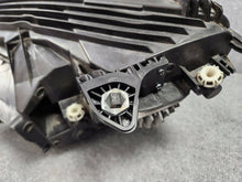 Laden Sie das Bild in den Galerie-Viewer, Frontscheinwerfer Mercedes-Benz Glc X253 A2538260200 A2538261001 Rechts SCH9234694767eq