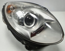 Laden Sie das Bild in den Galerie-Viewer, Frontscheinwerfer Mercedes-Benz W251 A2518202261 Xenon Rechts Headlight