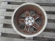 Laden Sie das Bild in den Galerie-Viewer, 1x Alufelge 17 Zoll 7.0" 5x114.3 50ET Lexus Is 200 Rim Wheel FEL7068457420cw