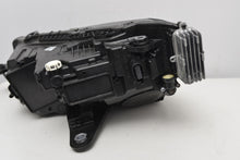 Laden Sie das Bild in den Galerie-Viewer, Frontscheinwerfer Skoda Superb III 3V1941016C LED Rechts Scheinwerfer Headlight