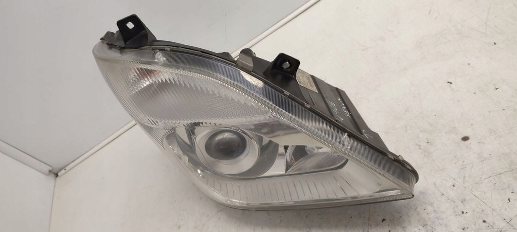 Frontscheinwerfer Mercedes-Benz Sprinter 906 A9068201061 Xenon Rechts Headlight SCH3906165131rw