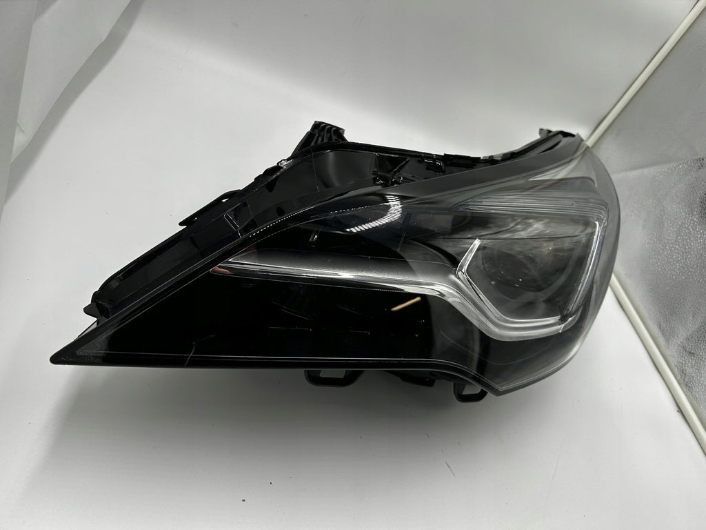 Frontscheinwerfer Opel Astra 39228714 Links Scheinwerfer Headlight SCH8153873658yc
