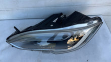 Load image into Gallery viewer, Frontscheinwerfer Tesla Model S 1065045-00-B Ein Stück (Rechts oder Links)