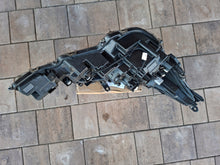 Load image into Gallery viewer, Frontscheinwerfer Toyota Corolla 81150-02S70 Ein Stück (Rechts oder Links)