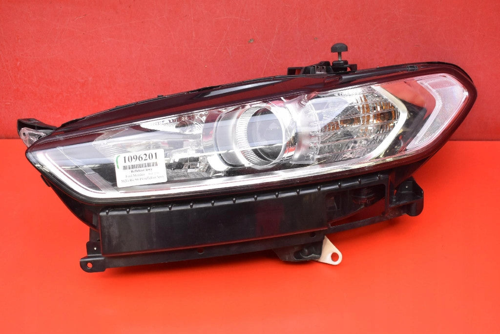 Frontscheinwerfer Ford Mondeo 1096201 Links Scheinwerfer Headlight SCH8906892642xl