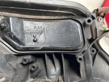 Laden Sie das Bild in den Galerie-Viewer, Frontscheinwerfer Toyota Rav 4 W0836 Ein Satz Scheinwerfer Headlight SCH8425900431zc