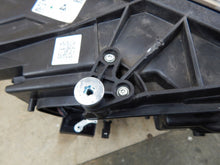 Laden Sie das Bild in den Galerie-Viewer, Frontscheinwerfer Mercedes-Benz W177 A1779064703 Links Scheinwerfer Headlight SCH5342427560vn