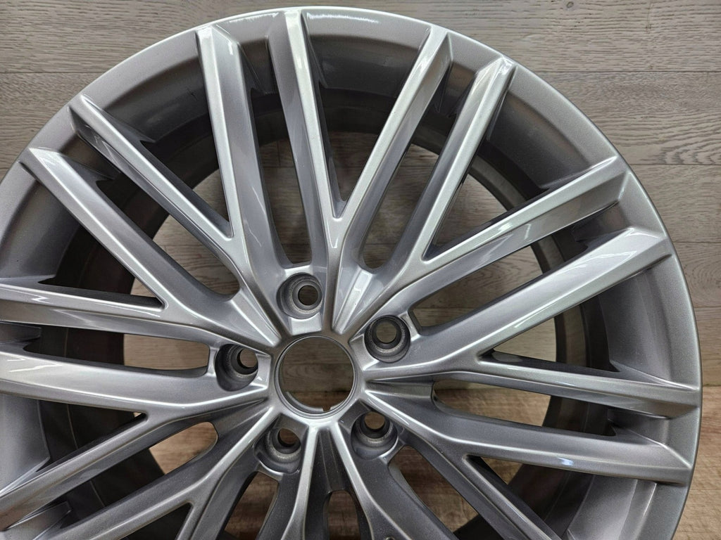 1x Alufelge 18 Zoll 7.0" 5x112 45ET Glanz Silber 575601025D Seat Ateca Rim Wheel FEL3626156862ng
