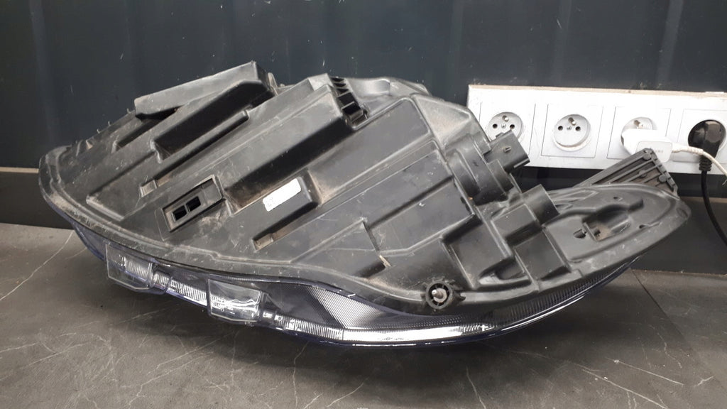 Frontscheinwerfer Ford Focus Rechts Scheinwerfer Headlight SCH7725280162bn
