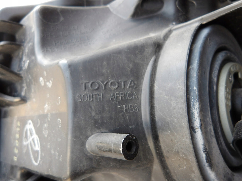 Frontscheinwerfer Toyota Hilux VIII Rechts Scheinwerfer Headlight SCH5663443895fb