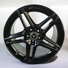 Laden Sie das Bild in den Galerie-Viewer, 1x Alufelge 18 Zoll 8.5&quot; 5x112 A2054019600 Mercedes-Benz W205 Rim Wheel