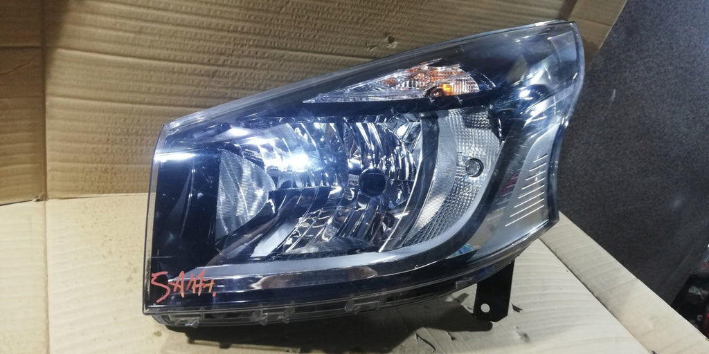 Frontscheinwerfer Opel Vivaro Trafic 260607934 Links Scheinwerfer Headlight SCH5000875150wh