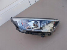 Laden Sie das Bild in den Galerie-Viewer, Frontscheinwerfer Kia Stonic 23456776545678 Rechts Scheinwerfer Headlight