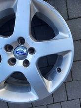 Load image into Gallery viewer, 1x Alufelge 17 Zoll 7.0" 5x108 50ET 30748771 Volvo Rim Wheel FEL8073372064xp