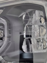 Laden Sie das Bild in den Galerie-Viewer, Frontscheinwerfer Ford Ranger N1WB-13E014-EE N1WB-13E015-EE Rechts Headlight SCH8709785523sk