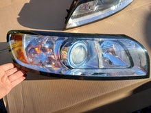 Load image into Gallery viewer, Frontscheinwerfer Volvo S40 II 31299613 Links Scheinwerfer Headlight SCH1399873764xi