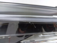 Laden Sie das Bild in den Galerie-Viewer, Frontscheinwerfer Hyundai Tucson 92102D7700 Full LED Rechts Headlight