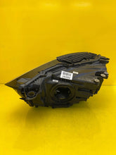 Laden Sie das Bild in den Galerie-Viewer, Frontscheinwerfer Audi Q3 83A941034 LED Rechts Scheinwerfer Headlight